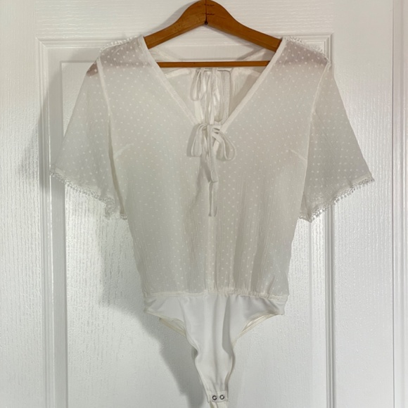 Abercrombie & Fitch Flowy White Bodysuit - Picture 2 of 4